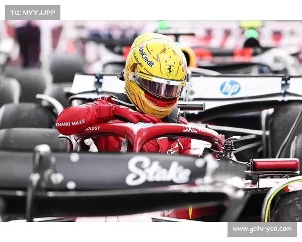 勒克莱尔屡次攻击诺里斯,关键防守决定冠军归属 勒克莱尔屡次攻击诺里斯,关键防守决定冠军归属